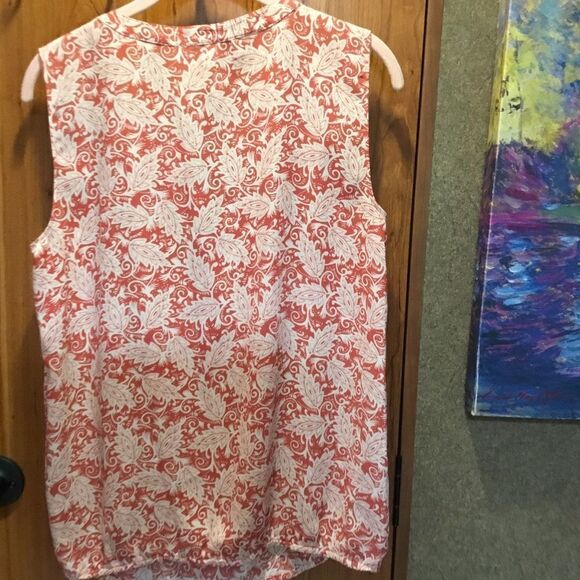 NWOT. Loft Brand Women’s Size S. Floral Print Blouse - Picture 4 of 7